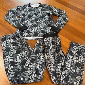 Hot Chillys Kids L Base Layer Set Skull Print Top + 2 Pants  Ski Pajamas Lounge